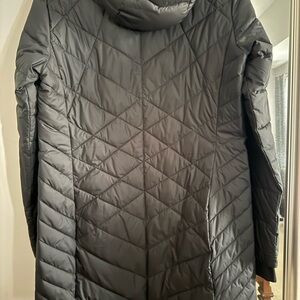 Women’s Columbia long hooded winter jacket